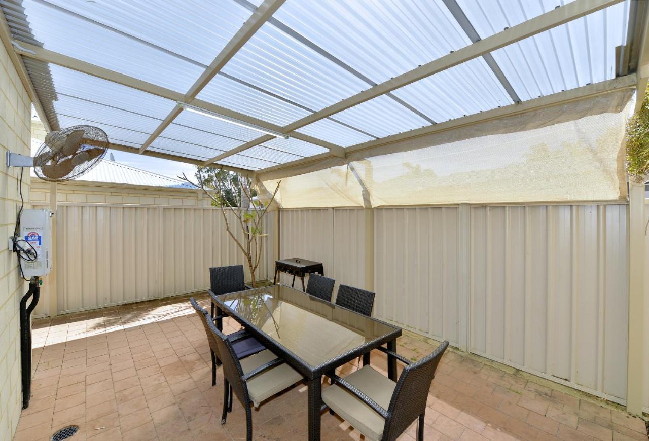 מנדורה Serenity On The Terrace מראה חיצוני תמונה
